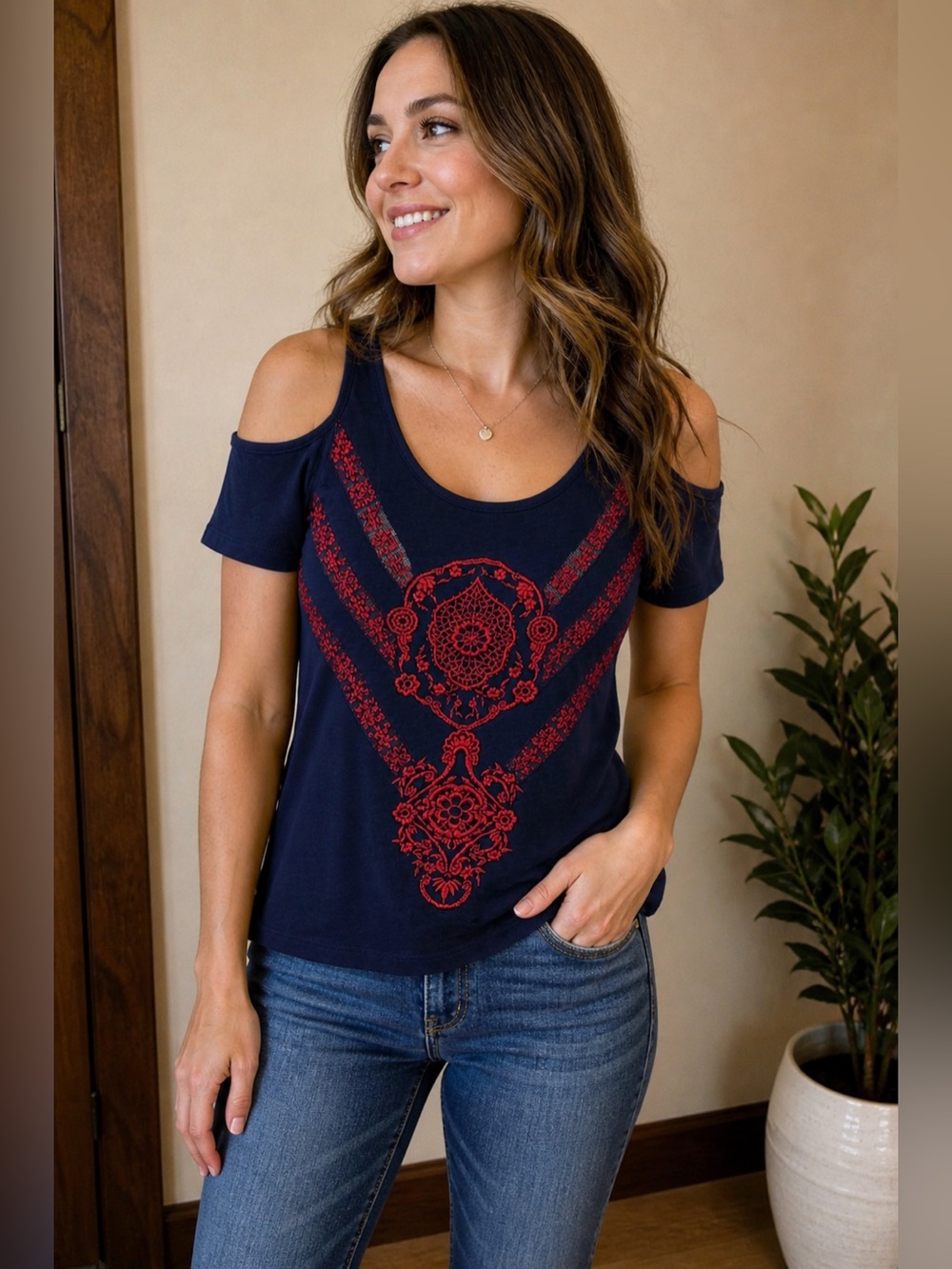 Lucky Brand Cold Shoulder Embroidered Top XS Navy Red Boho Peasant Festival